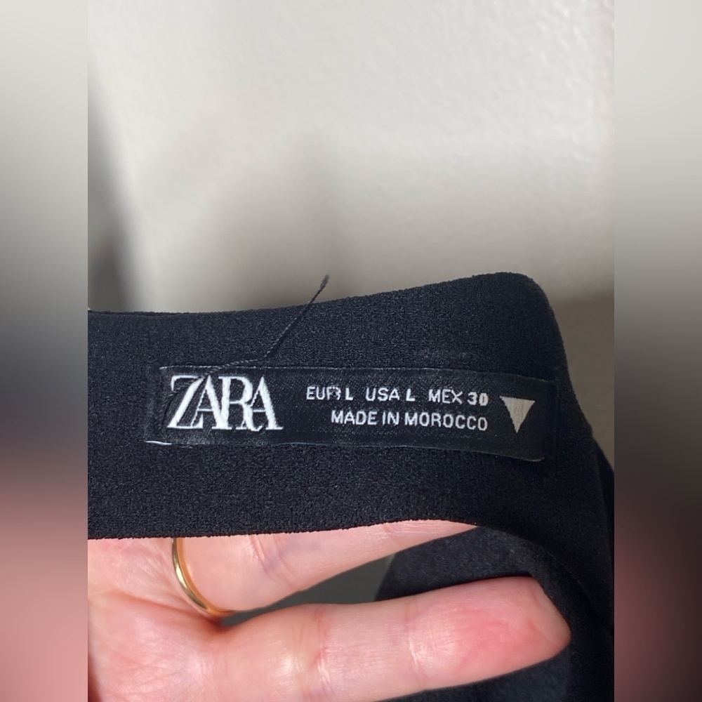 Black Open-Back Long Sleeve Crop Top with Tie Detail - Picture 11 of 11